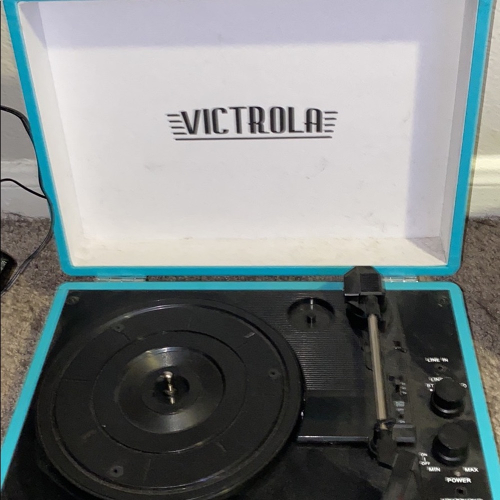 Record Player - Victrola